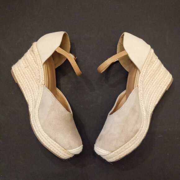 Mary Jane Espadrilles Wedges Heels Sandals EST size 8 Womens Beige Casual Shoes - Picture 4 of 10